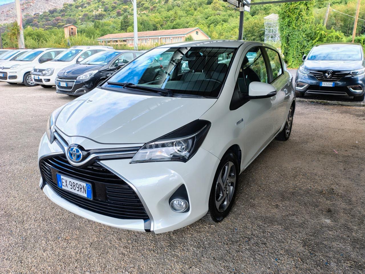 Toyota Yaris 1.5 Hybrid 5 porte Lounge