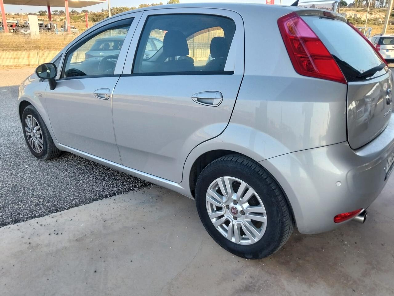 Fiat Punto 1.3 MJT II S&S 95 CV 5 porte Street 2017