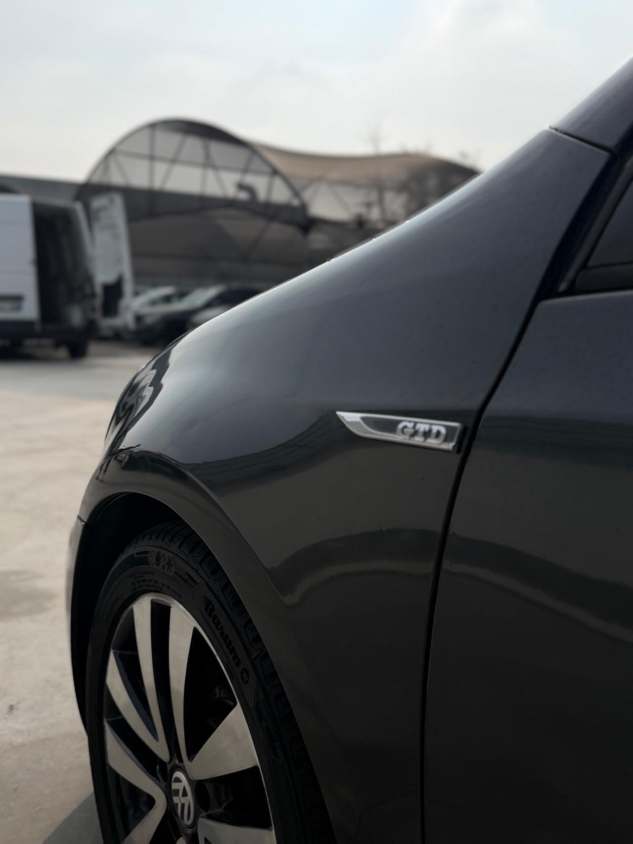 Volkswagen Golf 2.0 TDI 170CV DPF DSG 3p. GTD