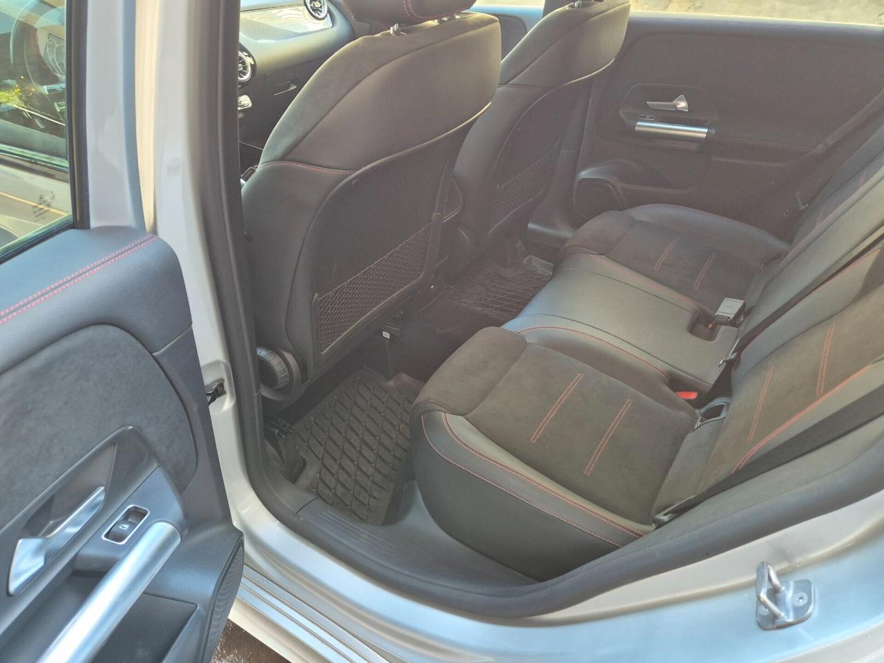 Mercedes-benz B 180 d Automatic AMG Line Premium Plus