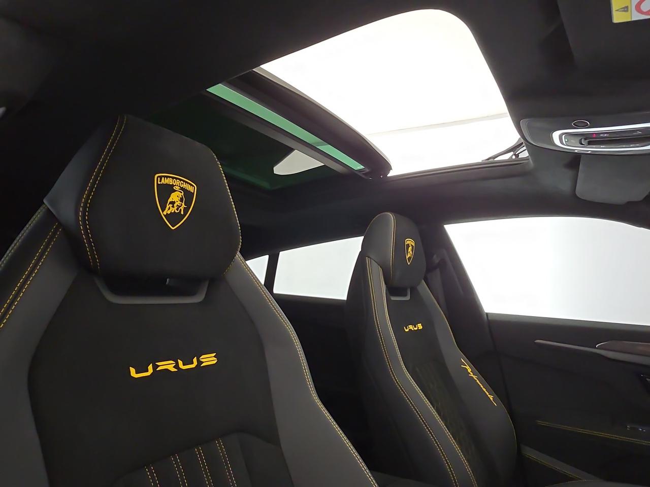 4.0 v8 Performante - Carbon Pack completo