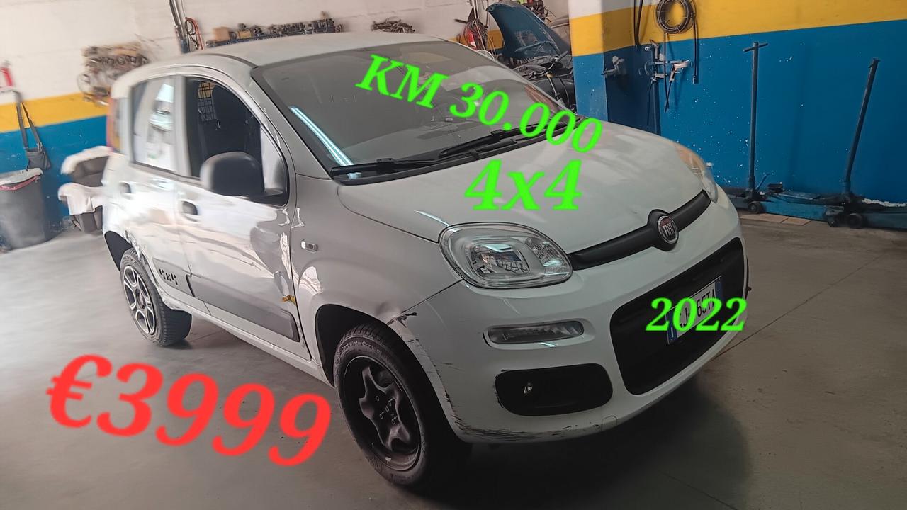 Fiat Panda 4X4 incidentata sinistrata mondialcars 022