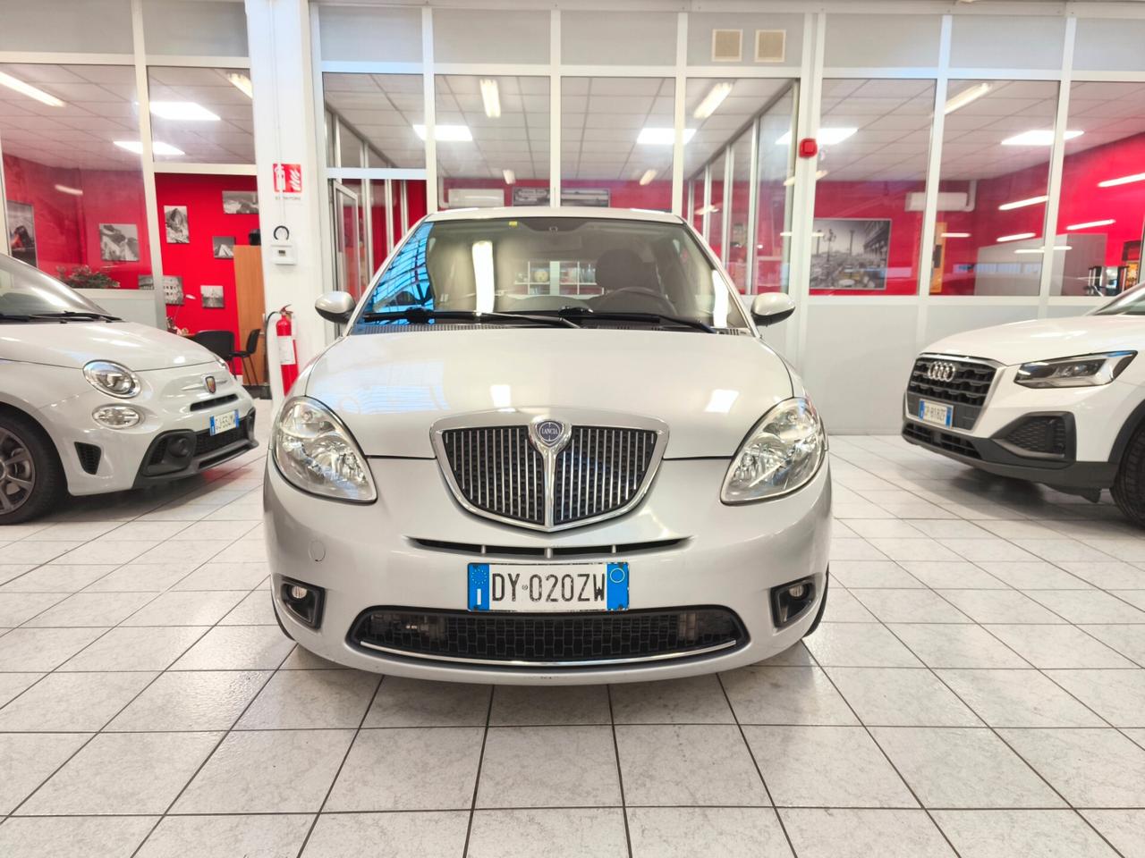 Lancia Ypsilon 1.2 Oro