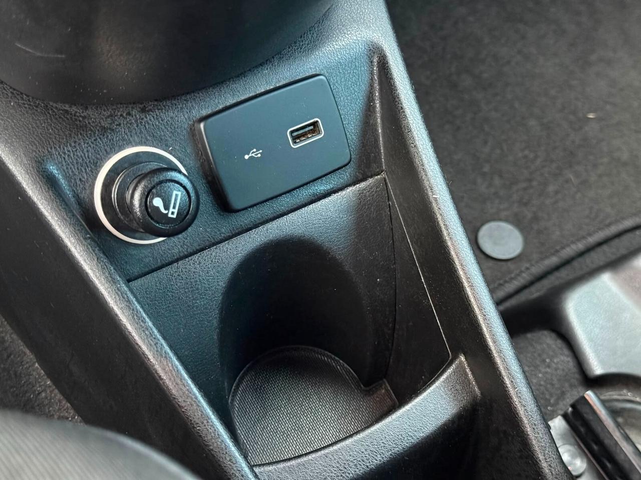 Lancia Ypsilon 1.0 FireFly 5 porte S&S Hybrid Gold