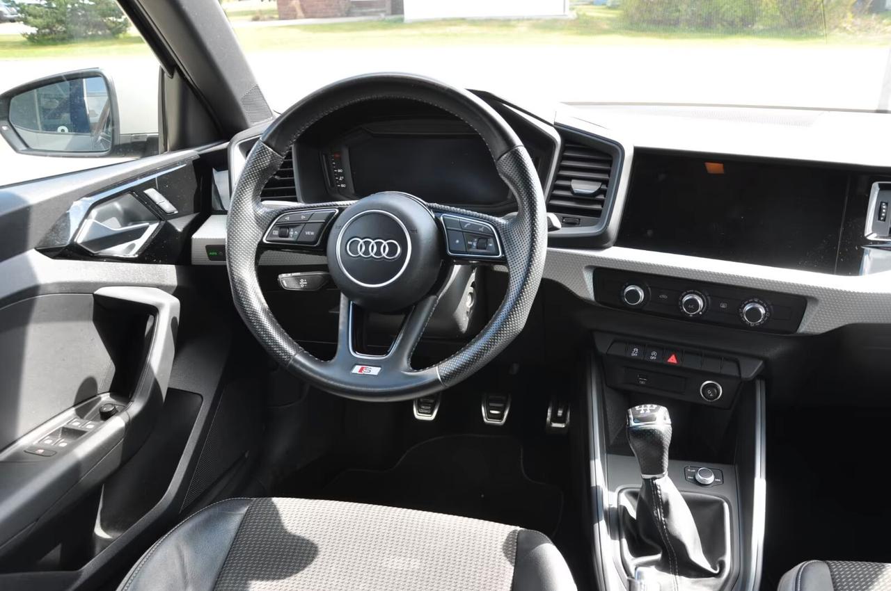 Audi A1 SPB 25 TFSI S line edition