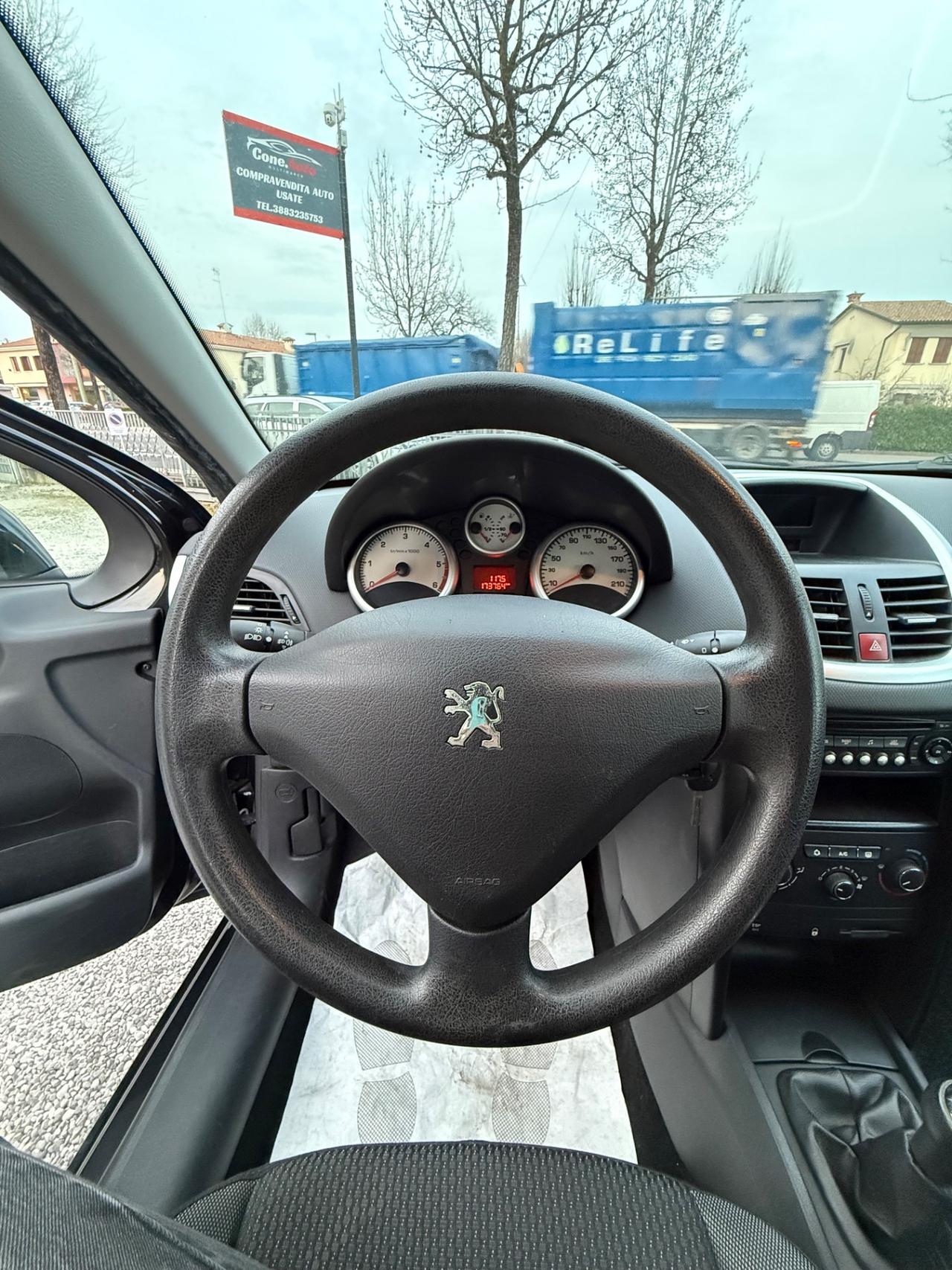 Peugeot 207 1.4 HDi 70CV FAP 5p. XS