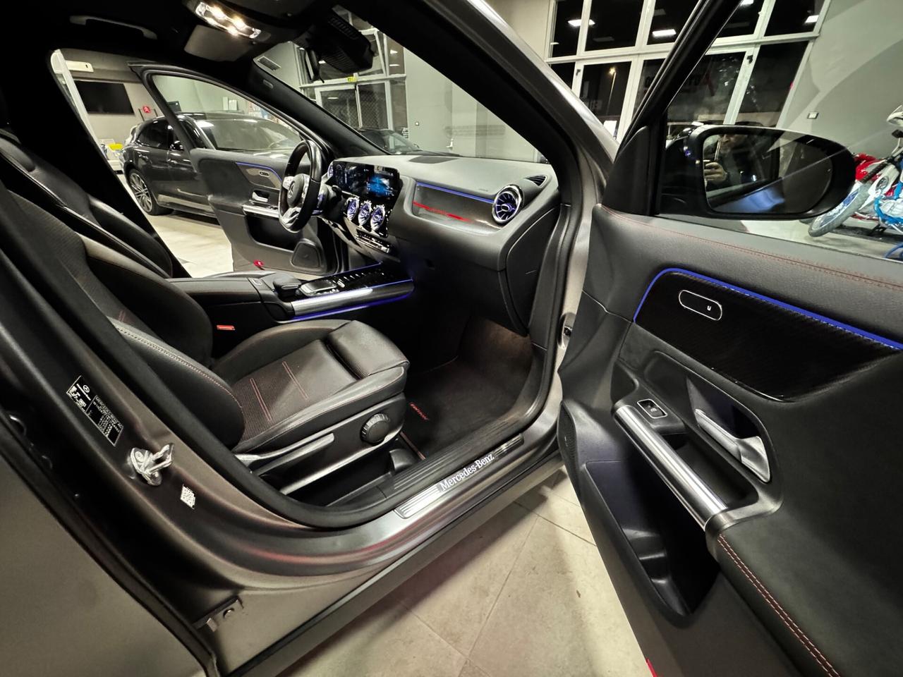 MERCEDES GLA 220CDI AT8 AMG EDITION PREMIUM