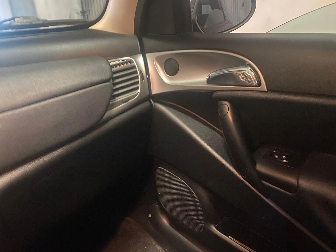 Lancia Ypsilon 1.2 Argento