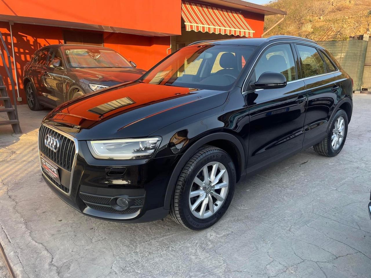 Audi Q3 2.0 TDI 140 CV SPORT