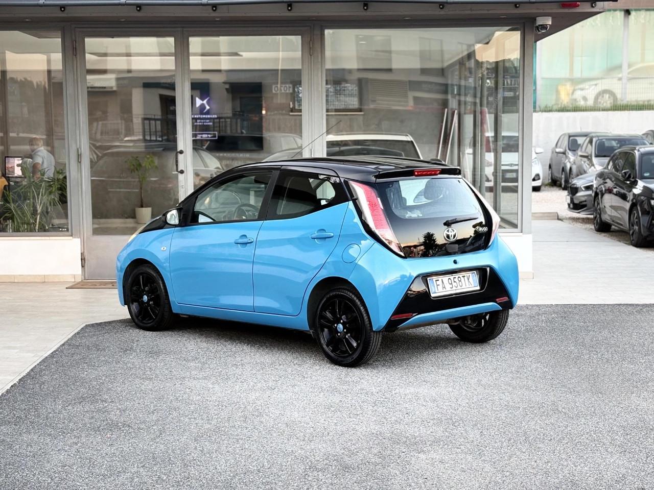 Toyota Aygo 1.0 Benzina 69CV E5 Automatico - 2015