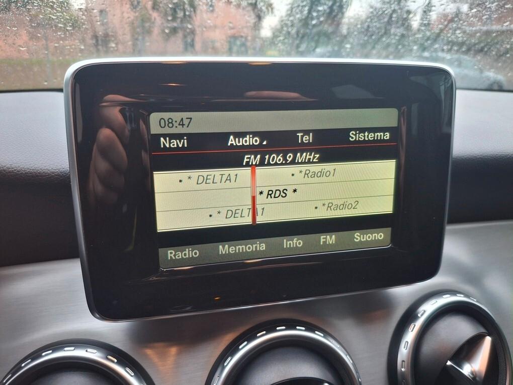 Mercedes-benz GLA 200d Automatic "PACK AMG"