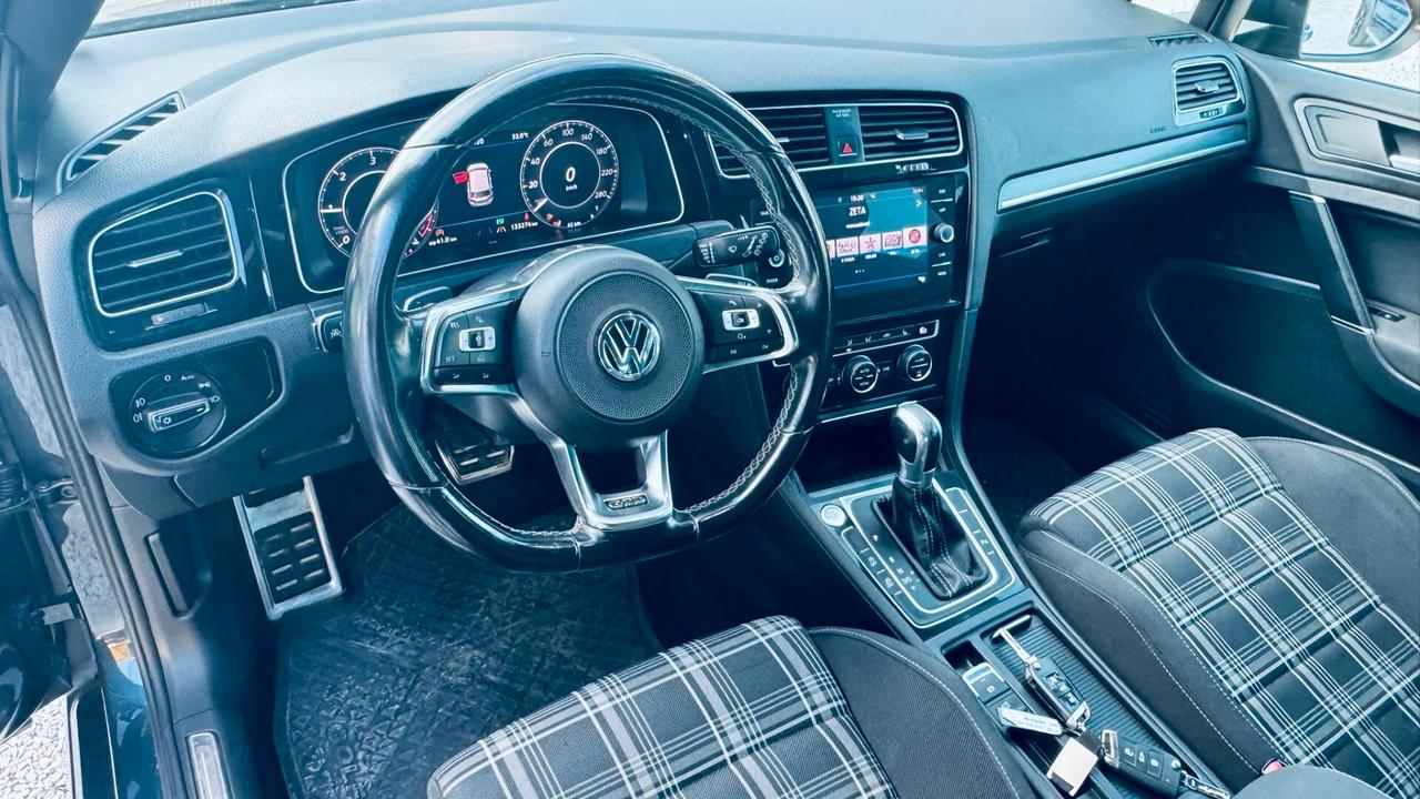 Volkswagen Golf 2.0 TDI DSG 5p. Sport BlueMotion Technology