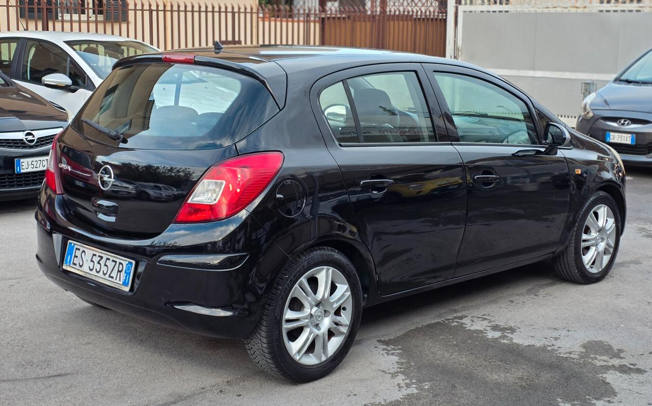 Opel Corsa 1.3 CDTI 75CV ecoFLEX 5 porte Cosmo