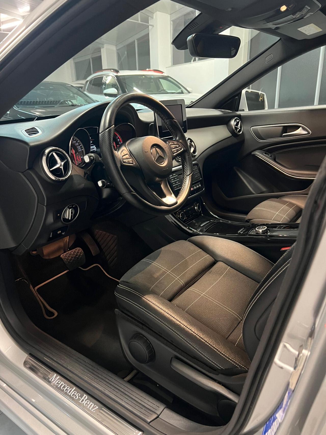 Mercedes-benz CLA 180 S.W. Premium