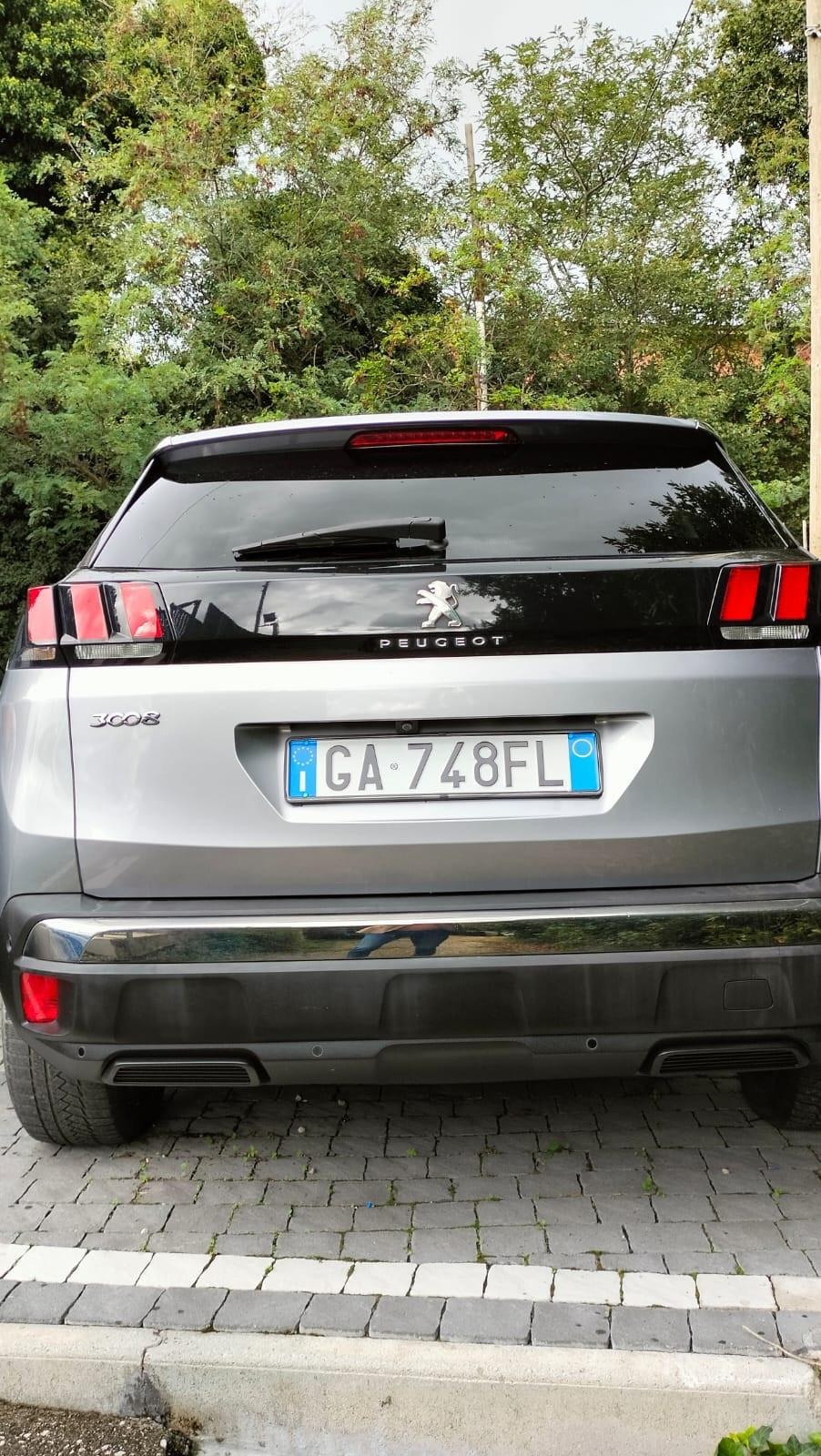 Peugeot 3008 BlueHDi 130 S&S EAT8 Active