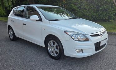 Hyundai i30 1.4 16V 109CV 5p. BlueDr. GPL Active