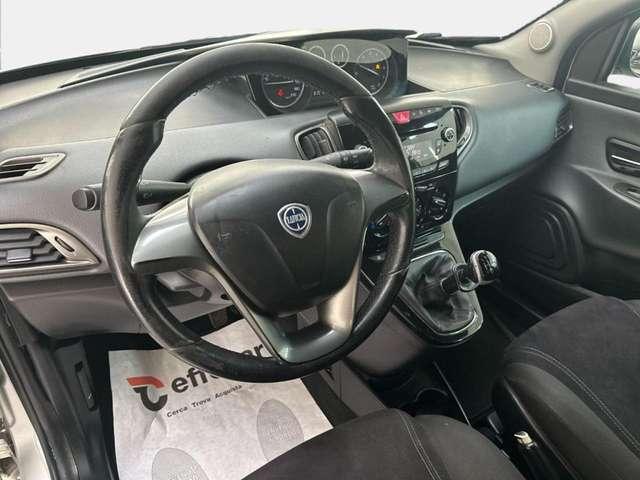 Lancia Ypsilon 1.2 69 CV 5 porte