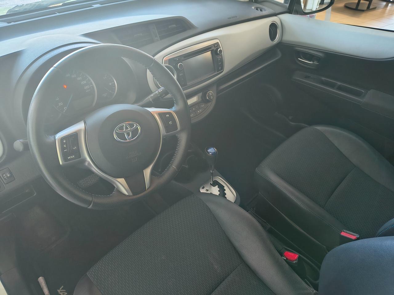 Toyota Yaris HSD 1.5 Hybrid Active 5 porte
