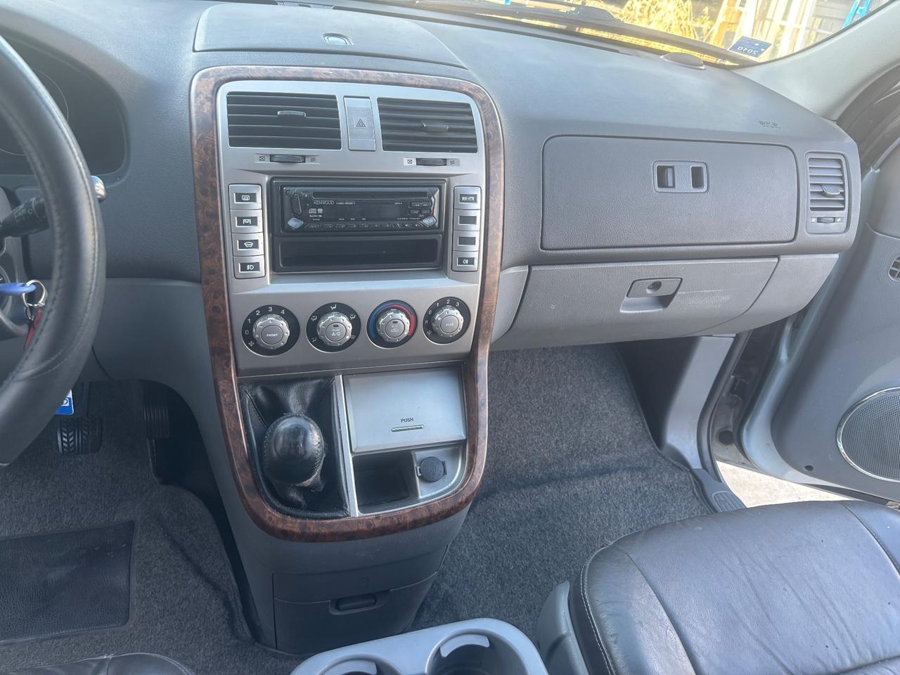 Kia Carnival 2.9 16V HPDi cat EX Top