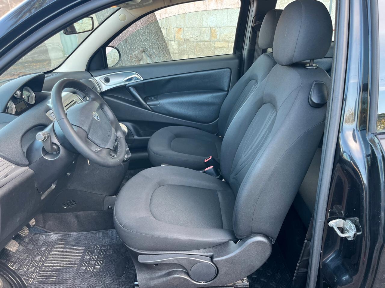 Lancia Ypsilon 1.2 69 CV Diva X NeoPatentati