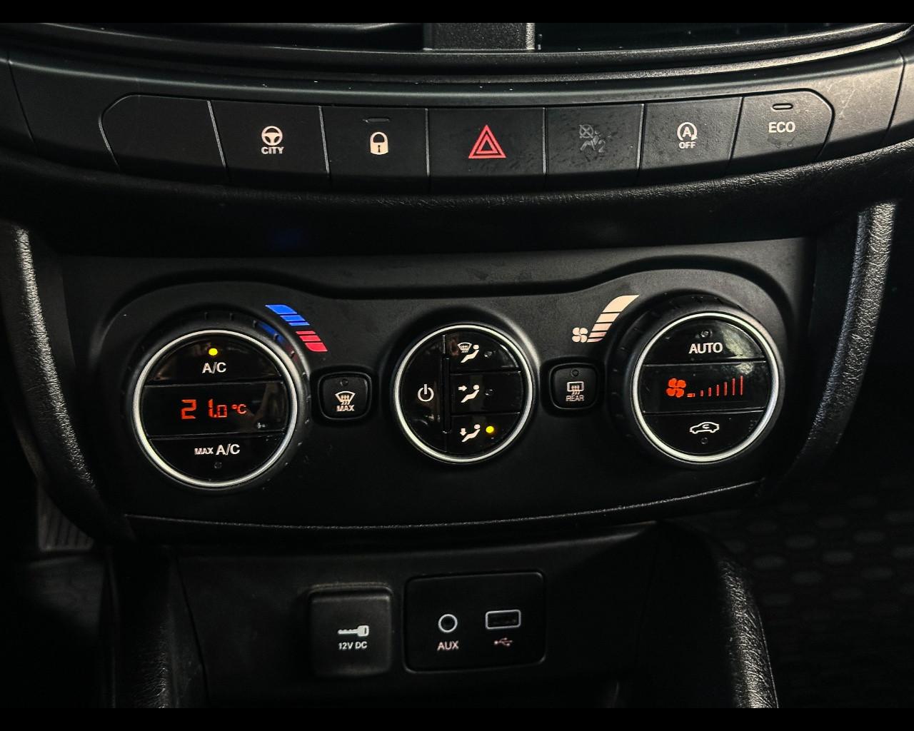 FIAT Tipo (2015-->) - Tipo 1.6 Mjt S&S DCT SW Lounge