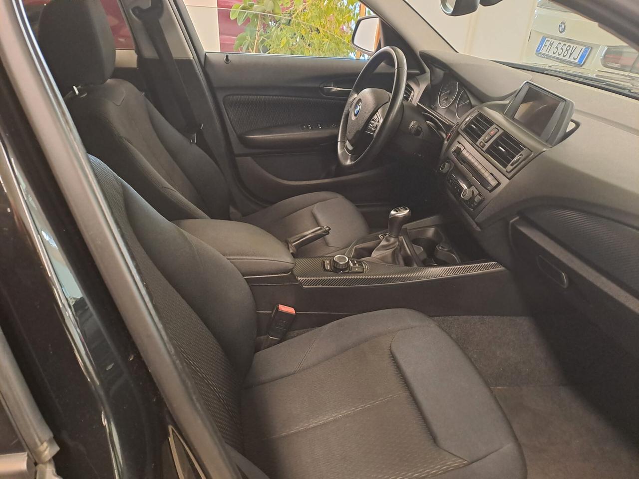 Bmw 116 116d 5p. Urban