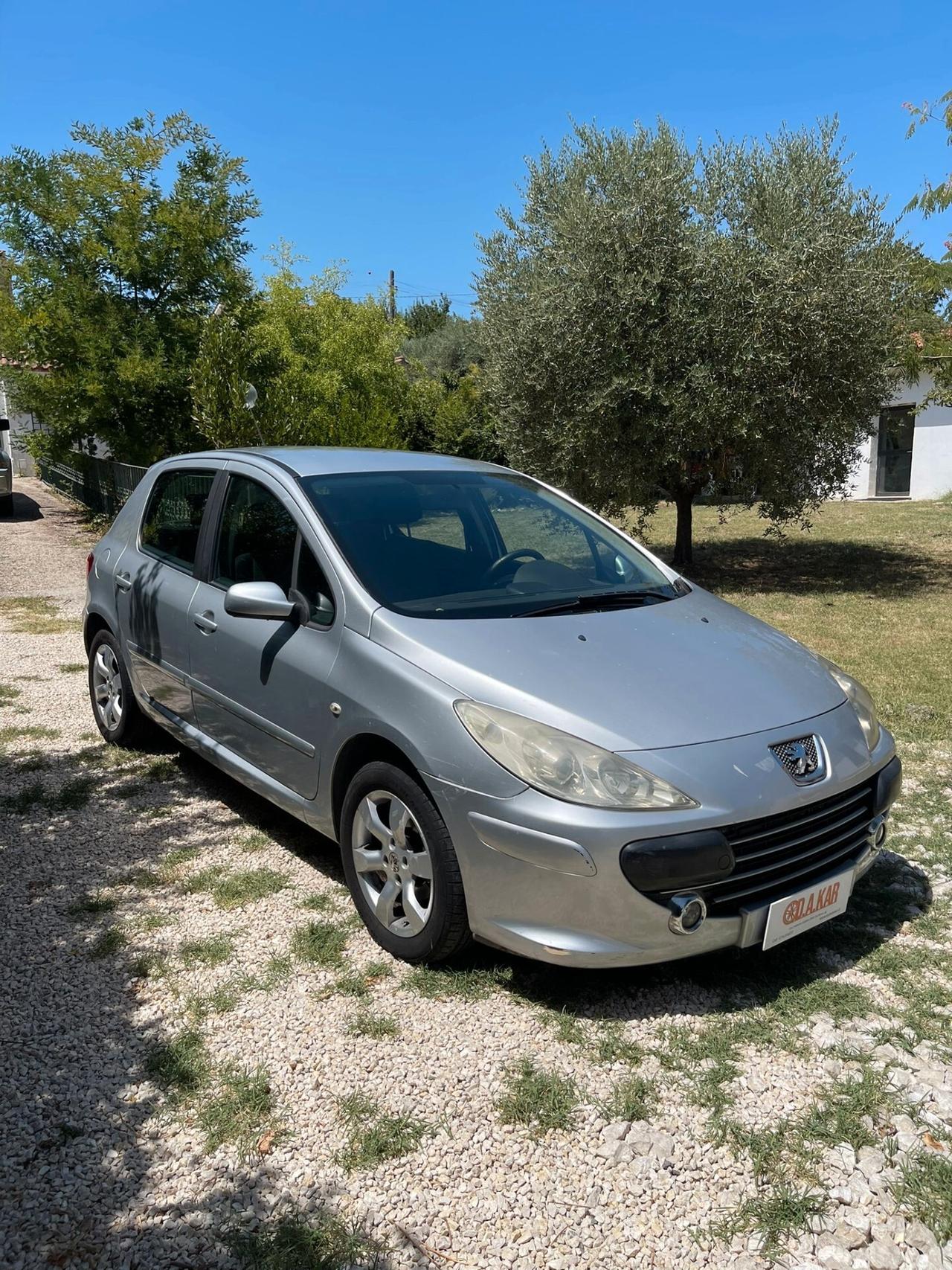 Peugeot 307 1.6 16V HDi 90CV 5p. D-Sign