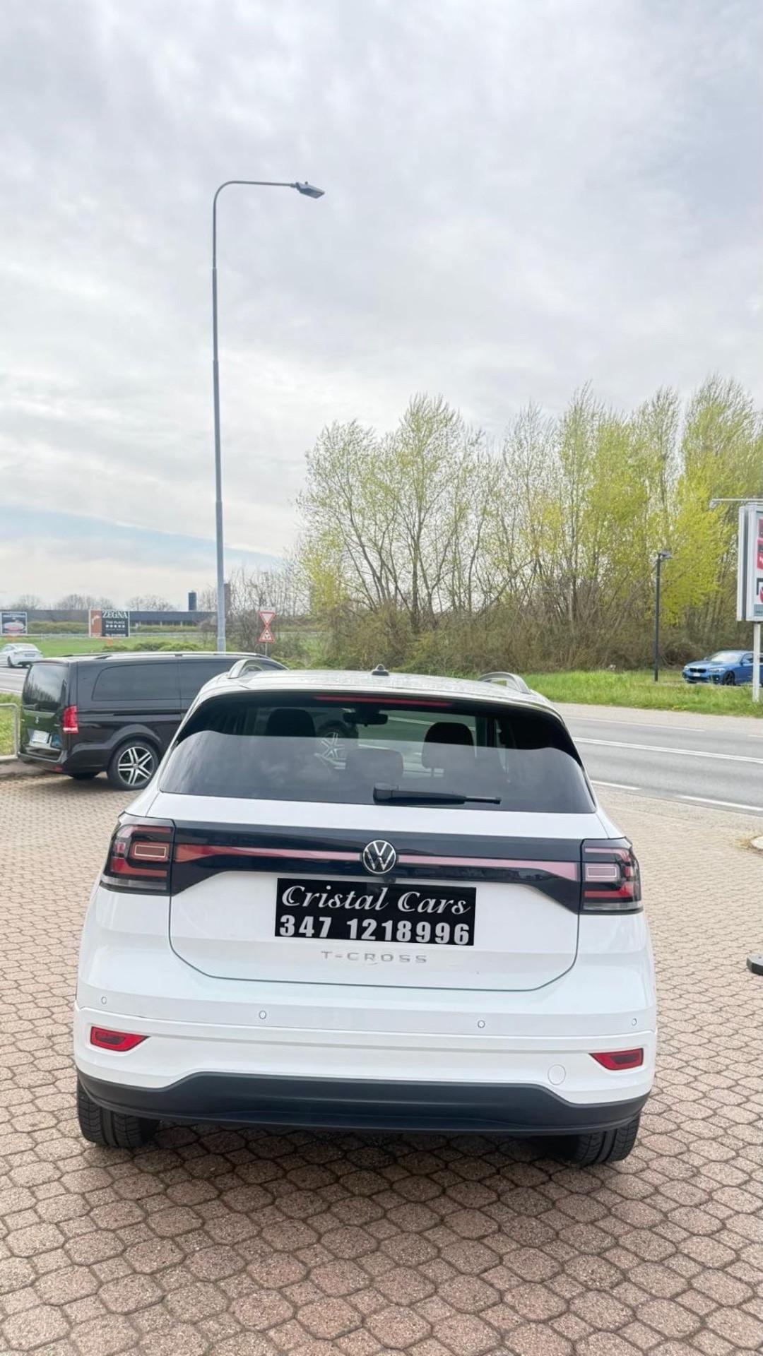VOLKSWAGEN T-CROSS R-LINE 2023
