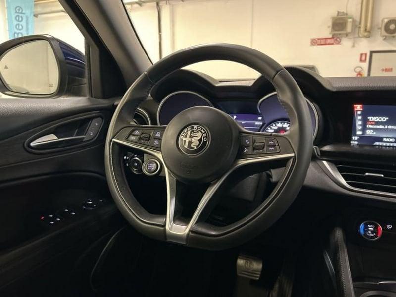 Alfa Romeo Stelvio 2.2 T BUSINESS Q4 210CV AUTO MY19