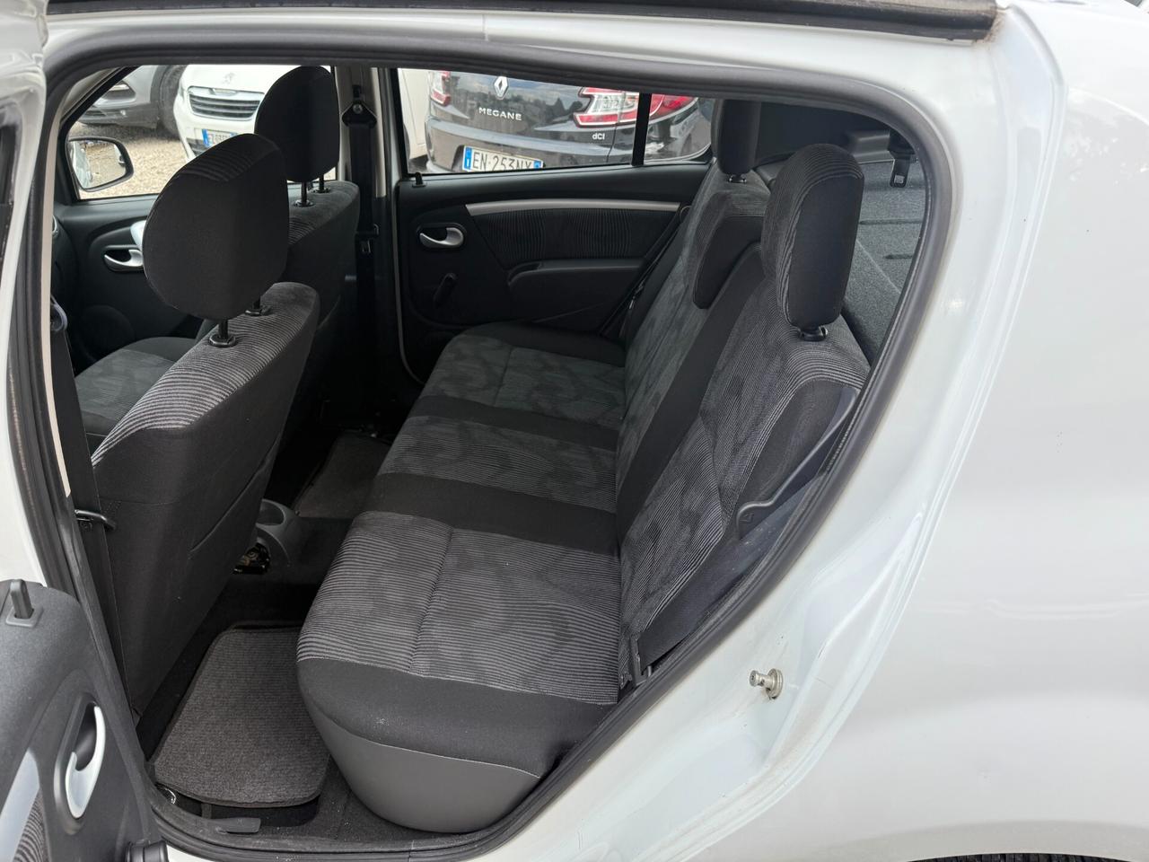 DACIA Sandero 1.5 dci 65.000km