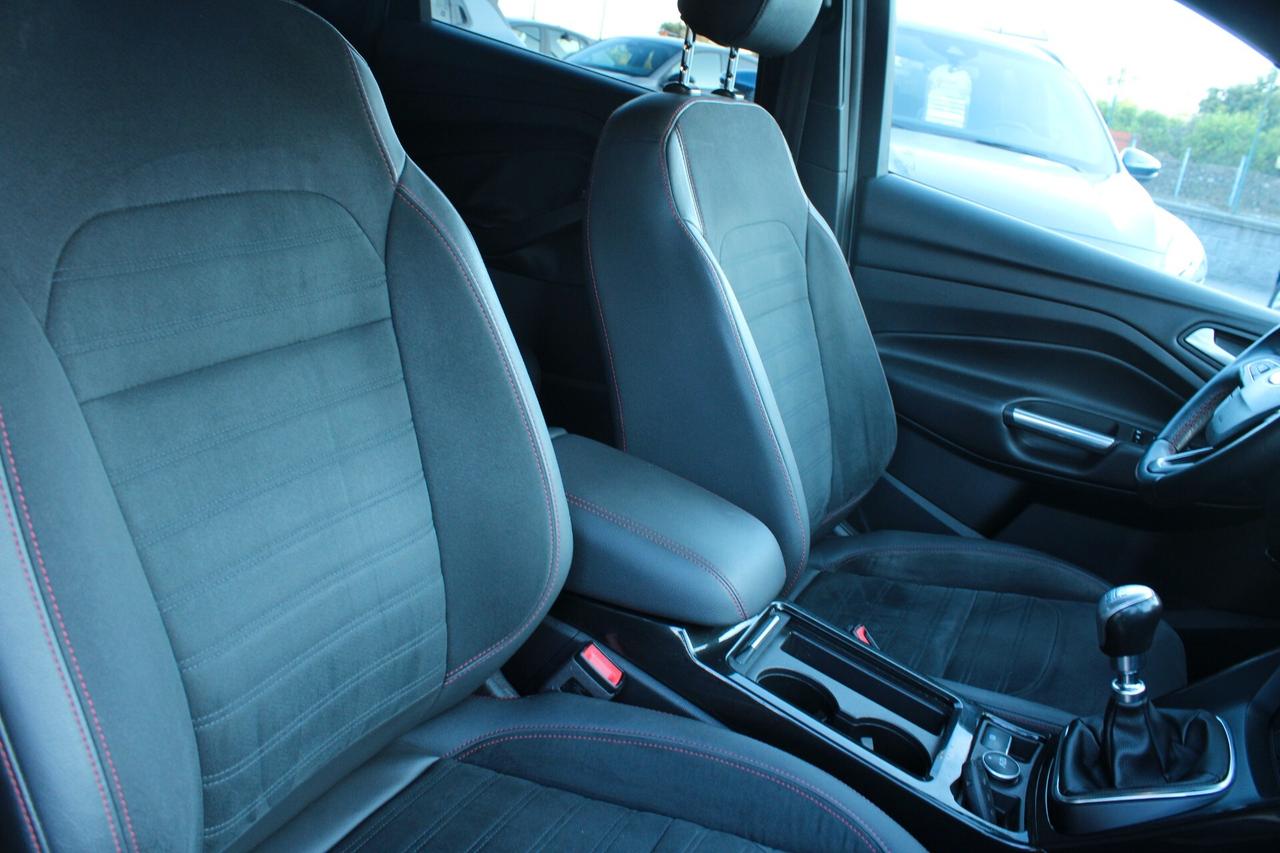 Ford Kuga 1.5 TDCI 120 CV S&S 2WD ST-Line