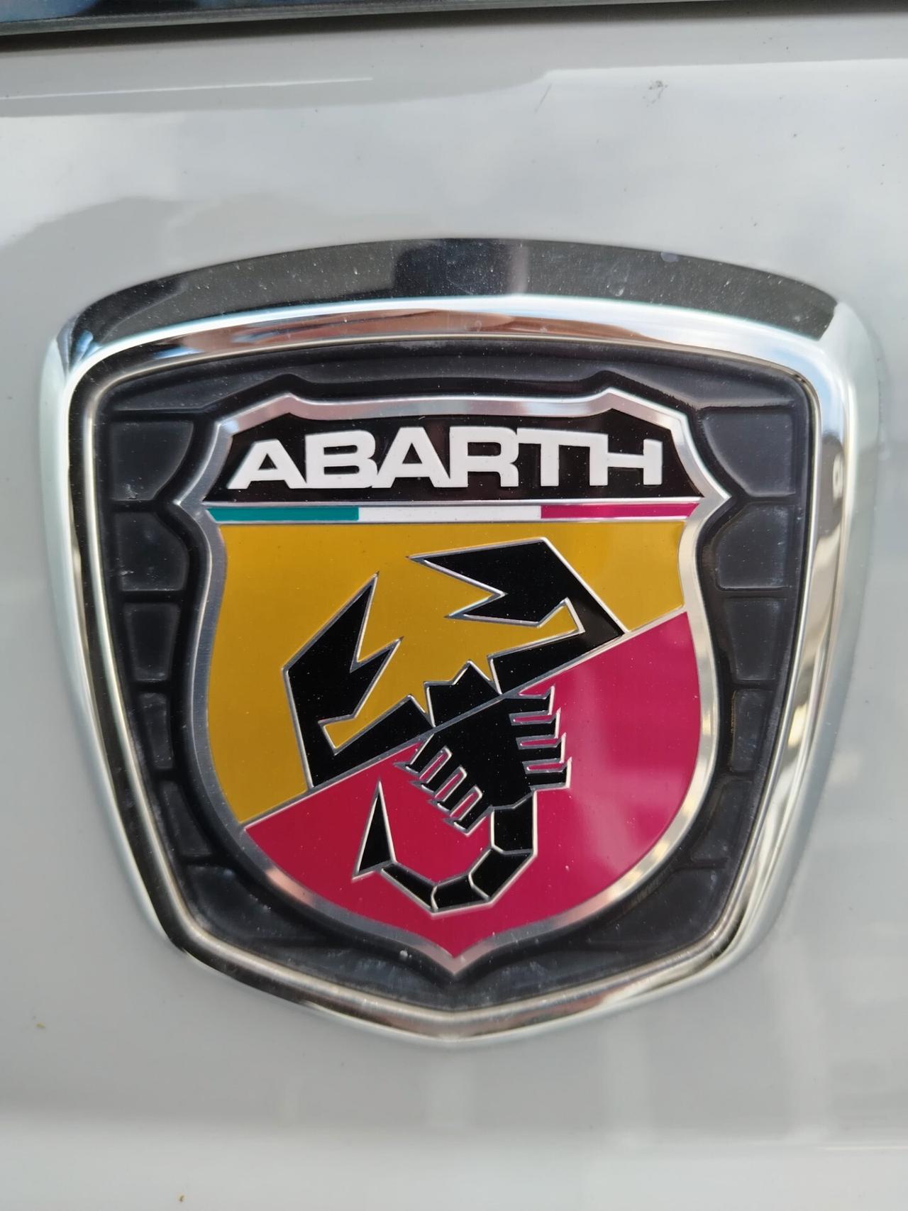 Abarth 595 1.4 Turbo T-Jet 140 CV