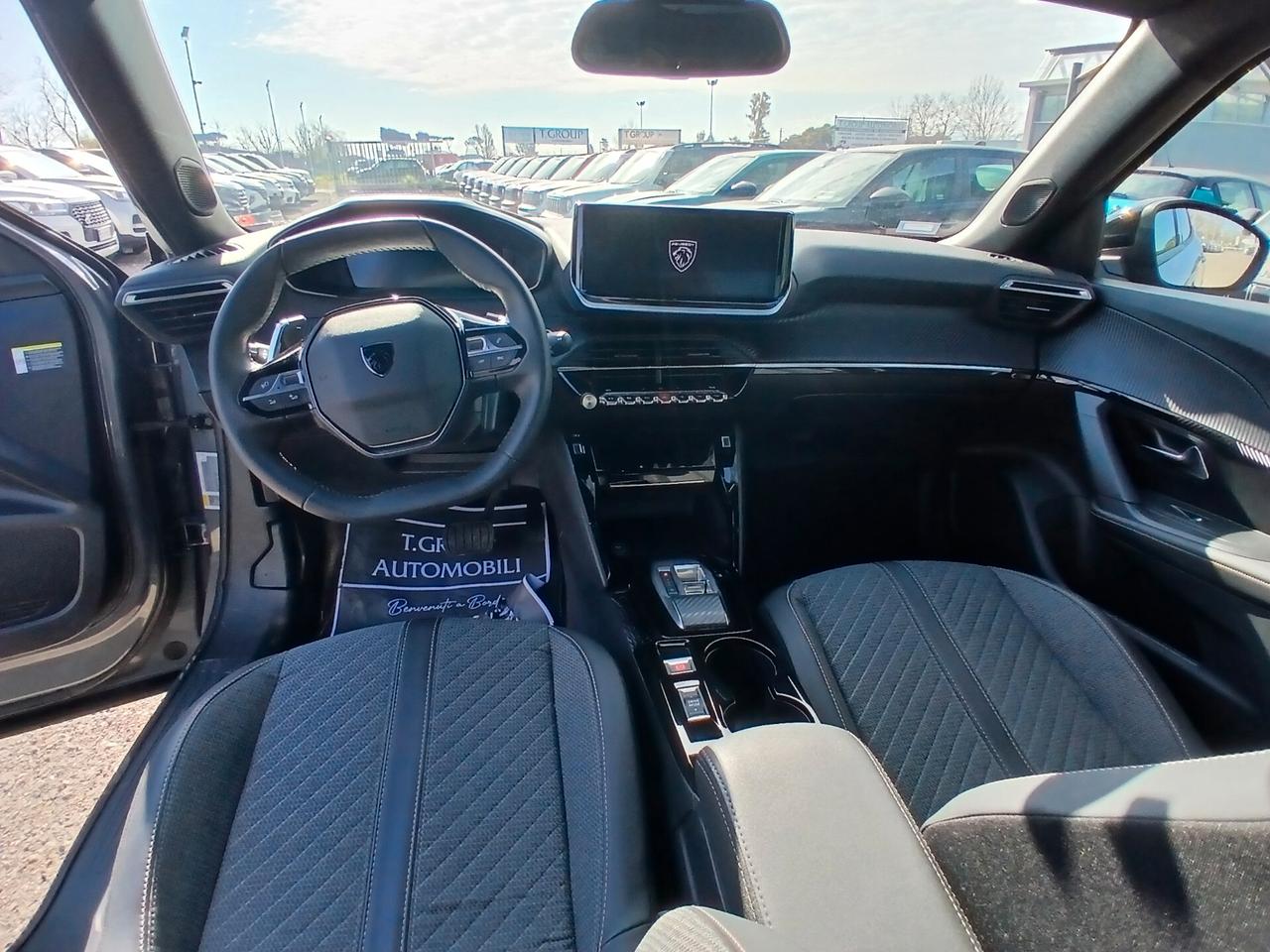 Peugeot 2008 Hybrid 145 e-DCS6 Allure