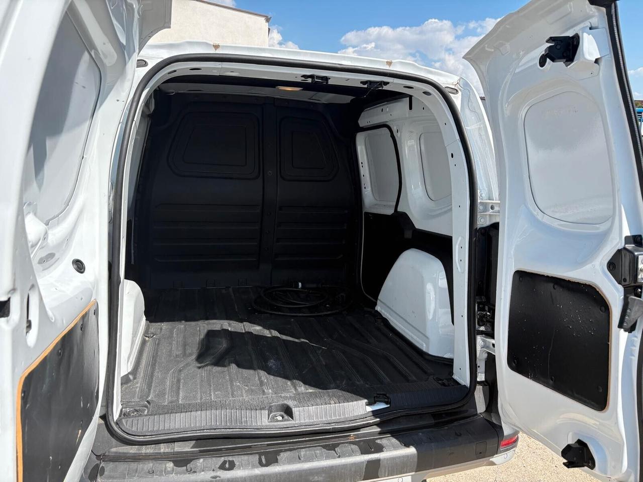 Nissan Townstar 22kW Van Acenta PC