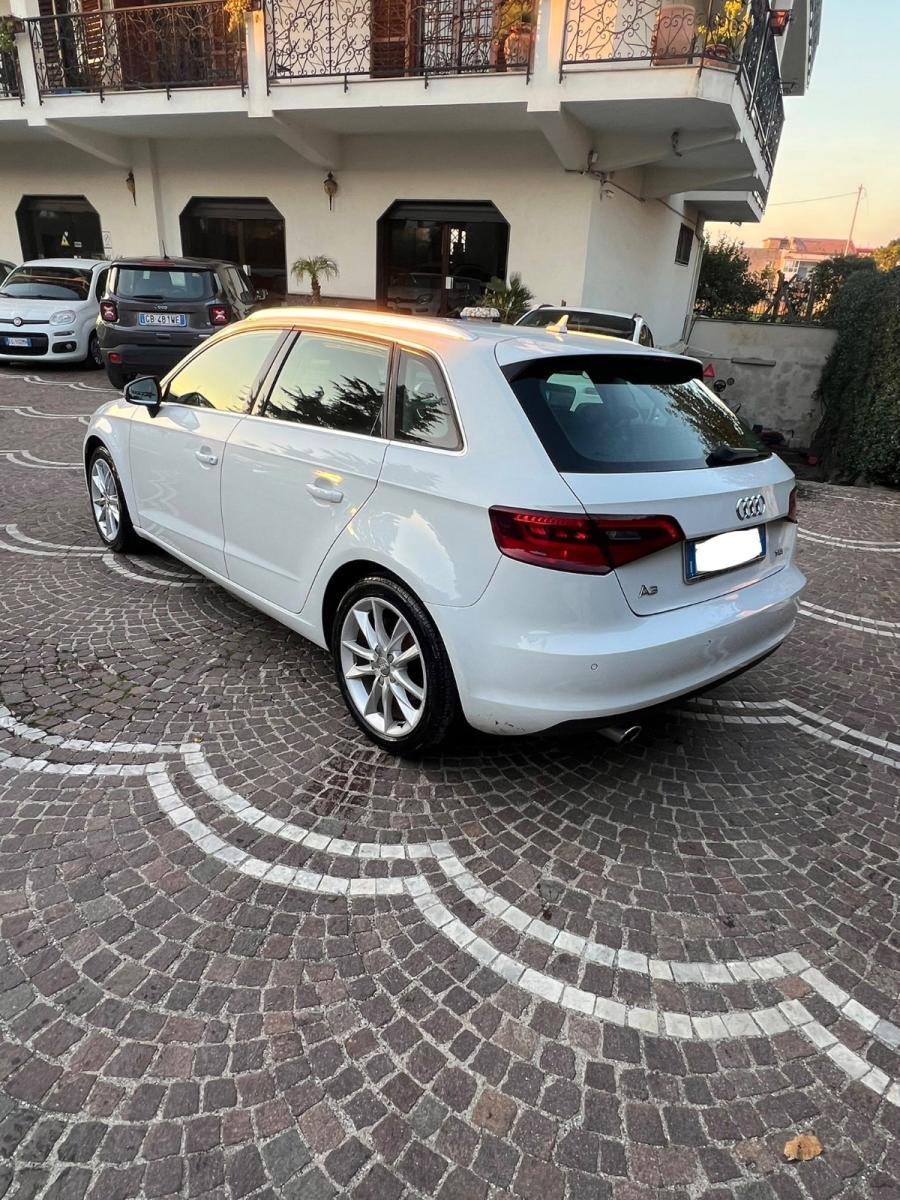AUDI A3 Sportback 1.6 TDI clean diesel Ambition