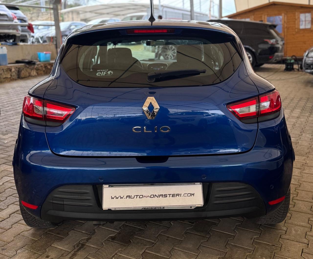 Renault Clio dCi 8V 90 CV 5 porte Moschino Intens