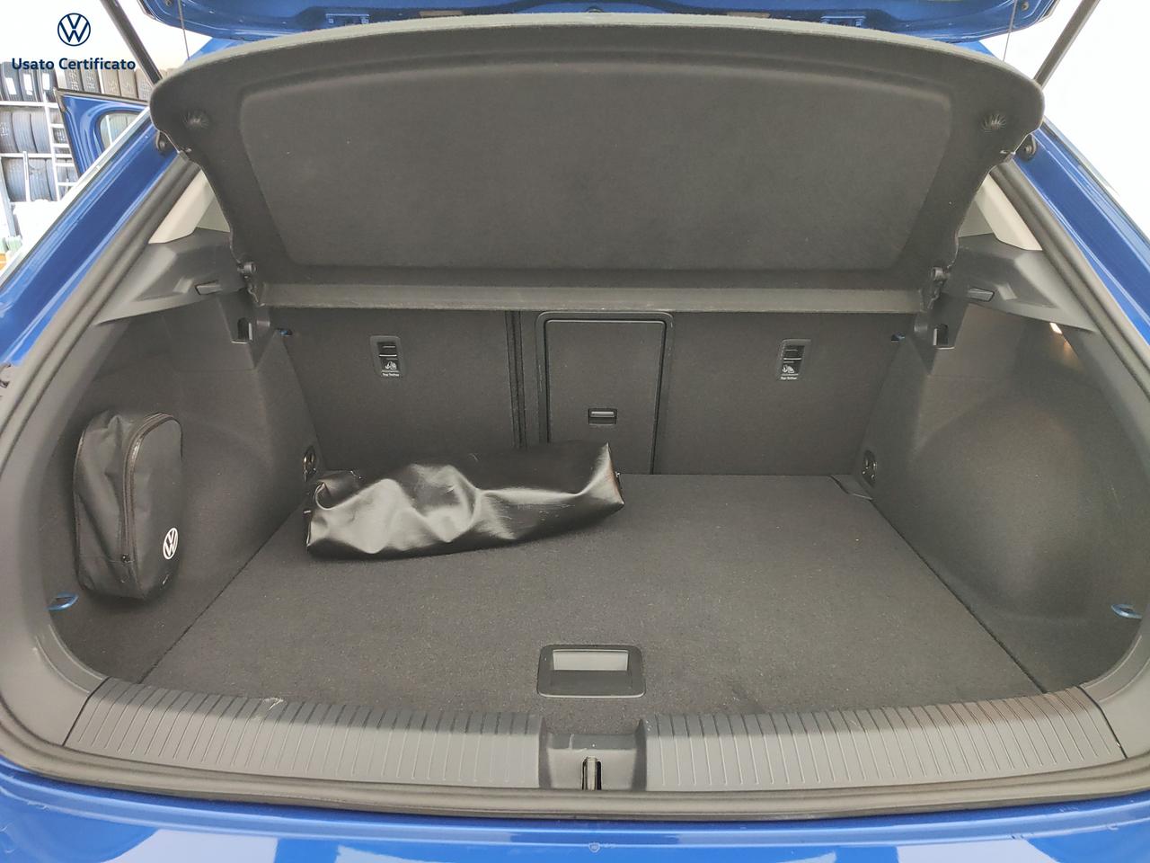 VOLKSWAGEN T-Roc - T-Roc 1.0 TSI Life