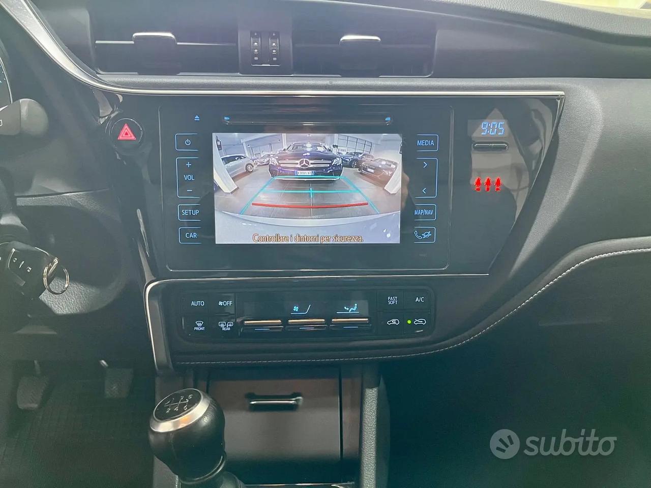 TOYOTA AURIS 1.6 TDI LOUNGE unico proprietario