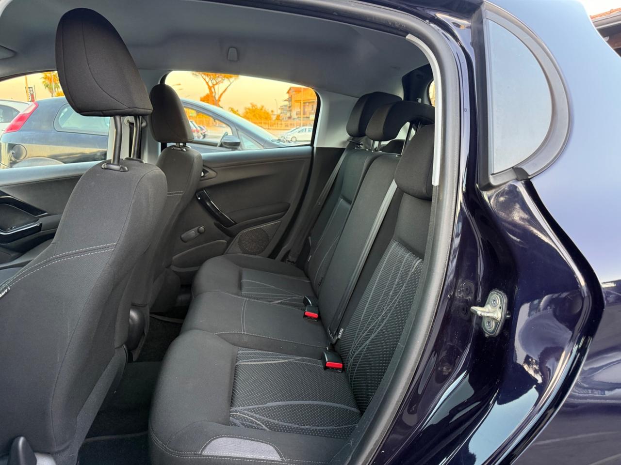 Peugeot 208 2014 140 mila km