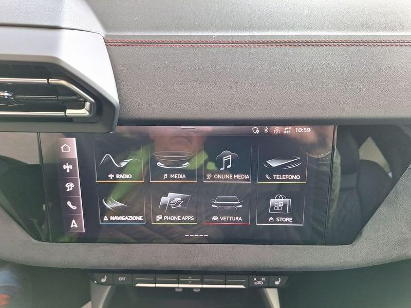 Audi A3 Sedan 35 TFSI S tronic S line edition LOUNCH EDITION