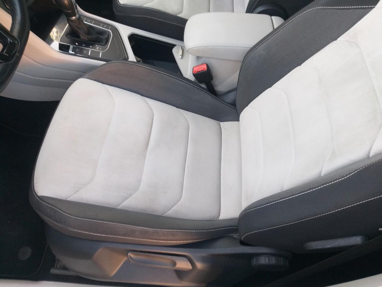 Volkswagen Tiguan 2.0 TDI SCR DSG 4MOTION Advanced BMT