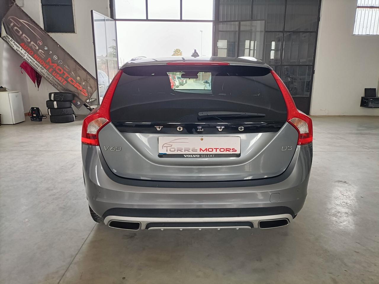 Volvo V60 2.0 D3 150 CV Geartronic R-design - 06/2016