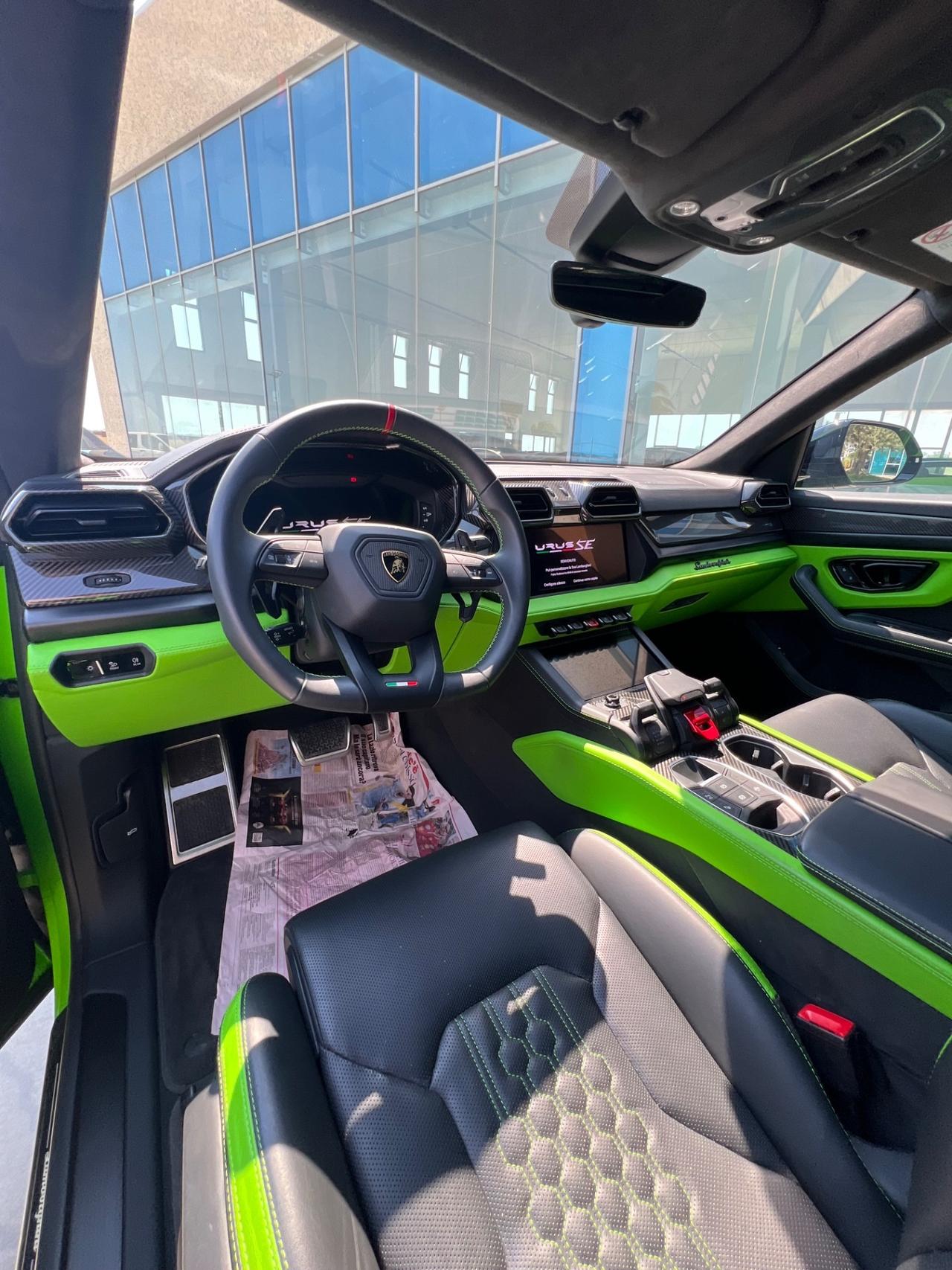 Lamborghini Urus 620CV 4.0 V8 phev SE - possibilità noleggio no scoring