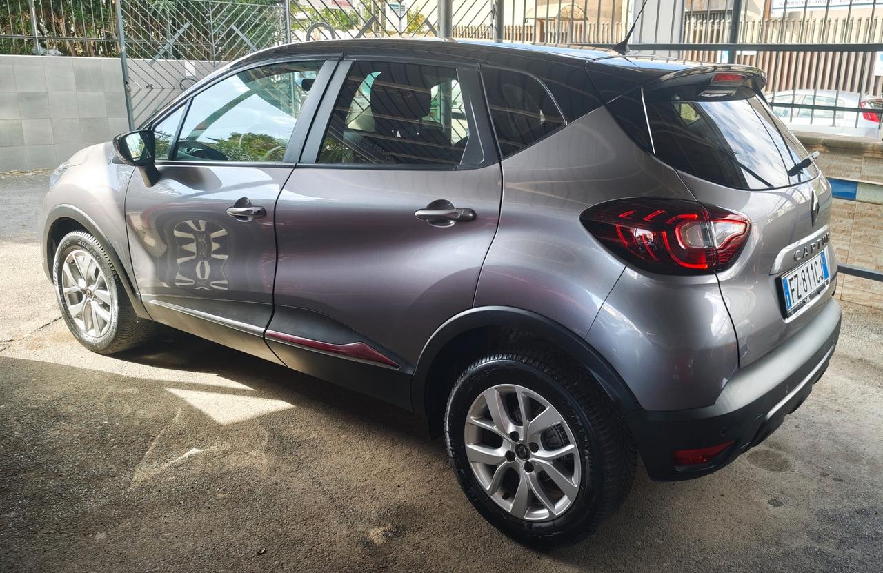 Pari a nuova RENAULT CAPTUR 1.0BENZ 90CV FULL