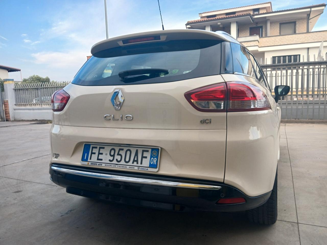 RENAULT Clio Sporter Duel 1.500 dCi 75cv