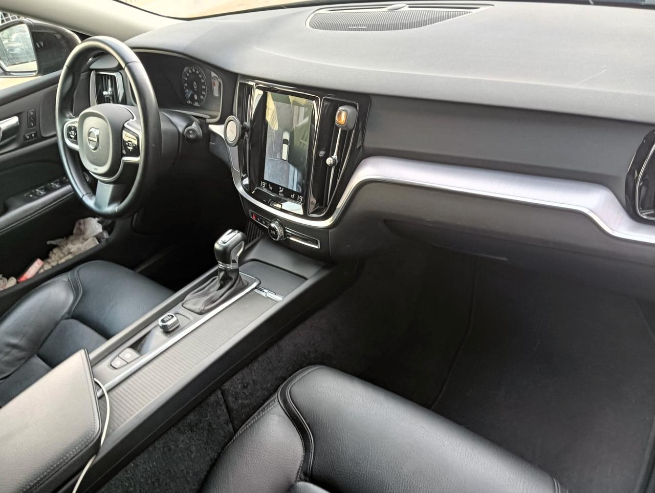 Volvo V60 Cross Country D4 AWD Geartronic Business Plus