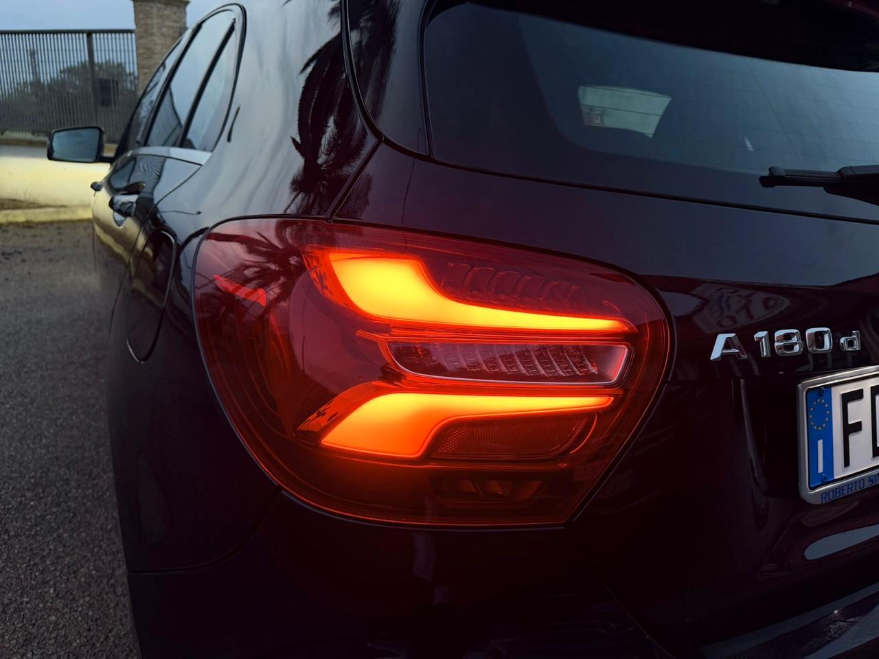 Mercedes-benz A 180d Automatic Premium AMG Pelle/Led