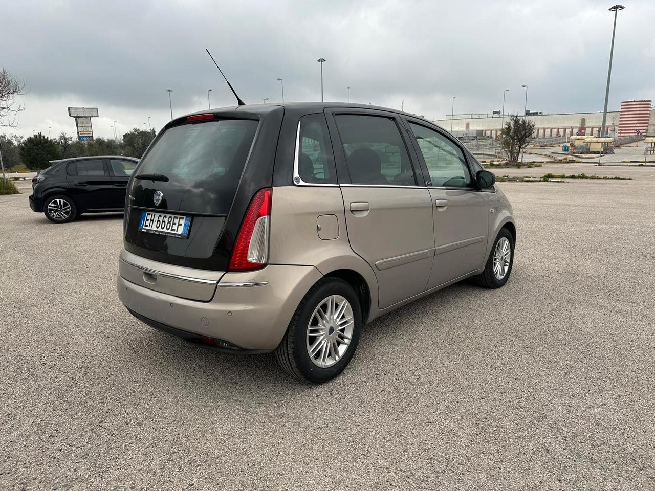 Lancia MUSA 1.3 Mjt 95 CV Platinum