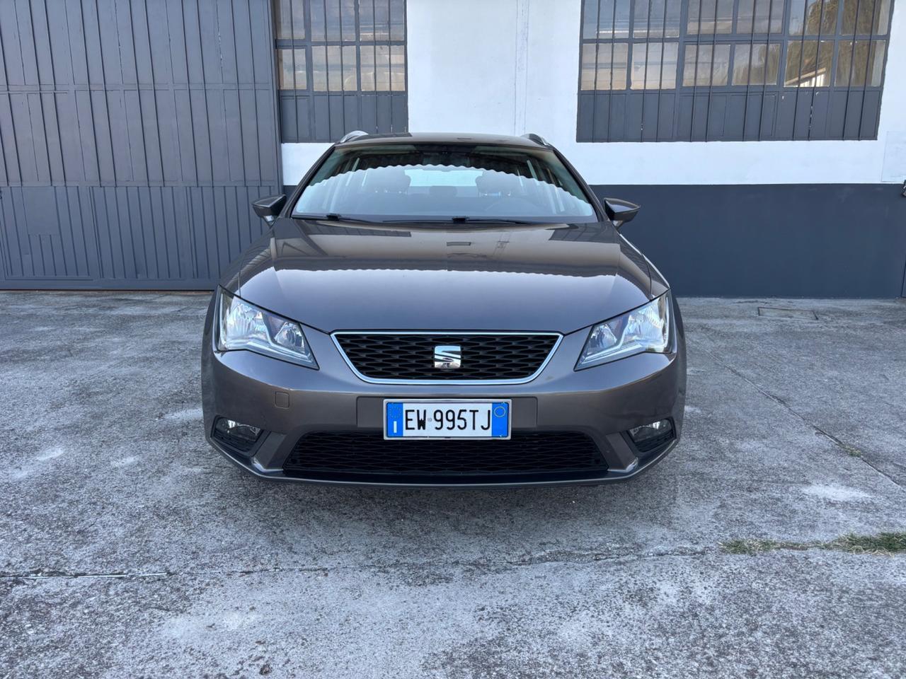 Seat Leon 1.6 TDI. Neopatentati. Garanzia 12mesi