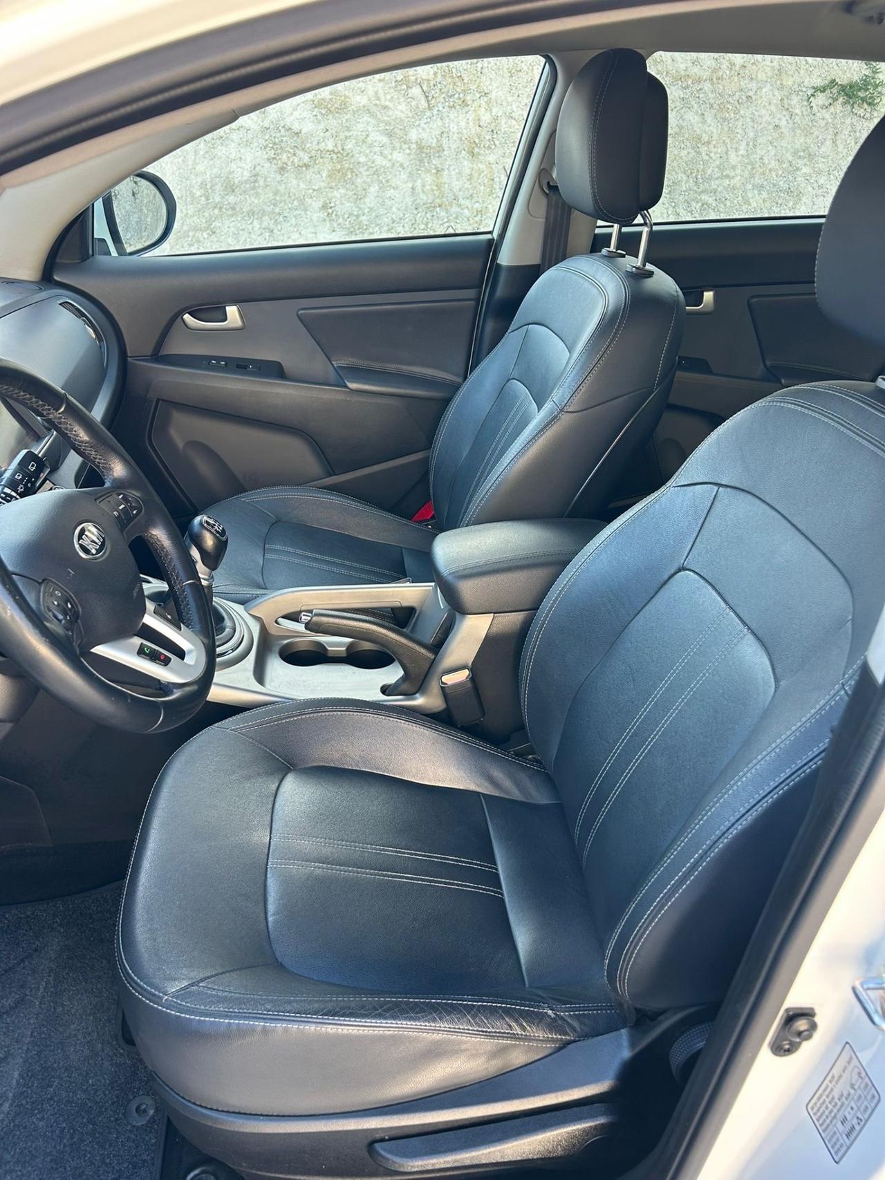 Kia Sportage 1.7 CRDI VGT 2WD high tech